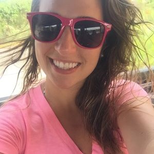 Meet your Posher, Camila